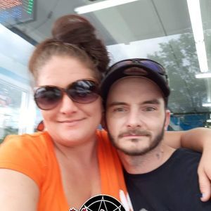 Meet your Posher, Carrie tim